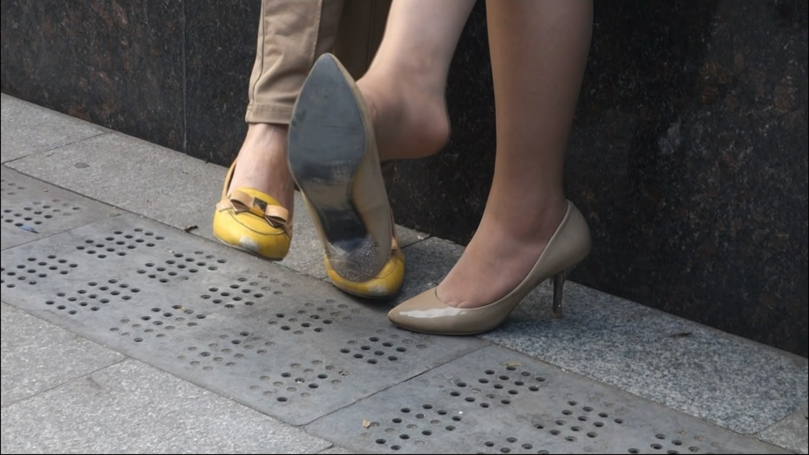 streetsnapdangl[00 00 24][20181130 000108 2]